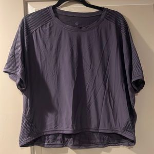 Lululemon cropped top